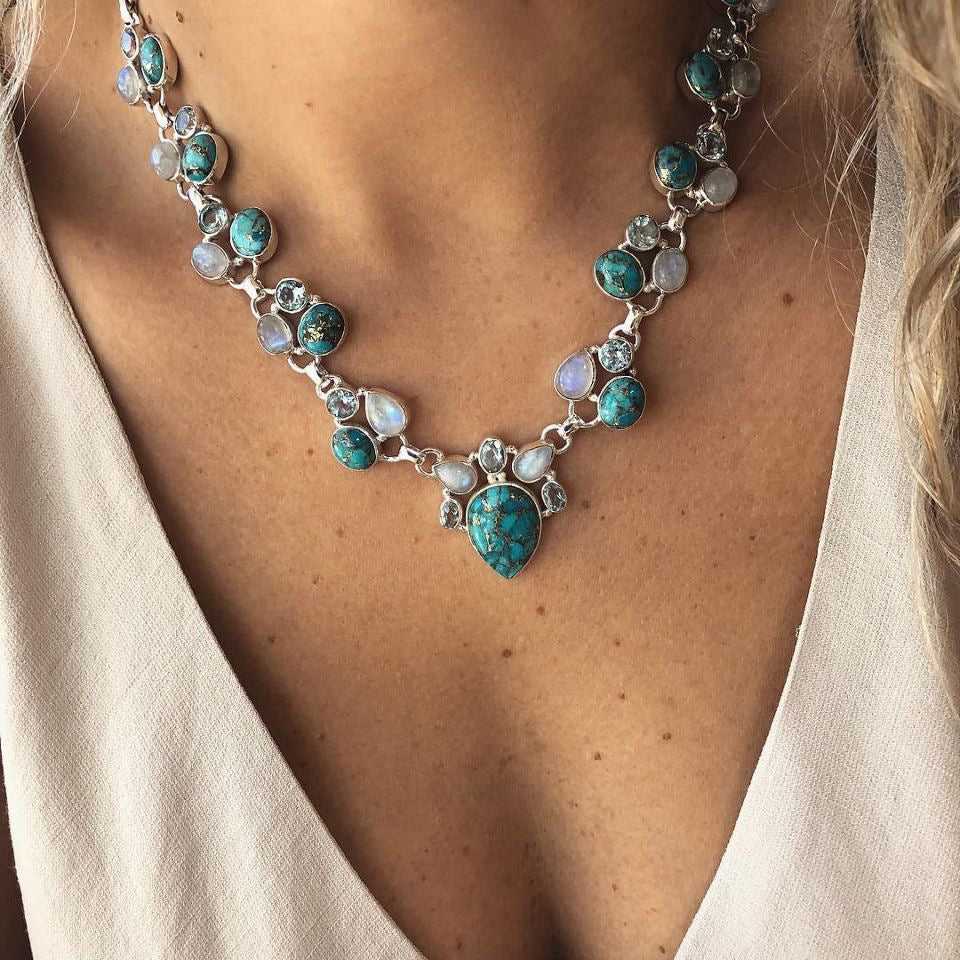 Wholesale Bohemian Flower Necklace with White Turquoise